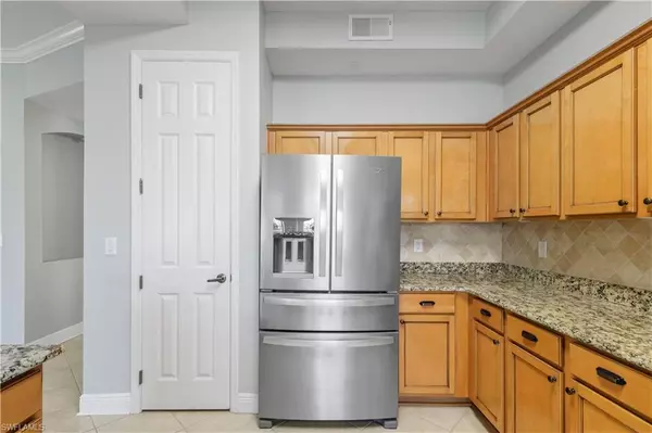 Cape Coral, FL 33991,225 Shadroe Cove CIR #1401