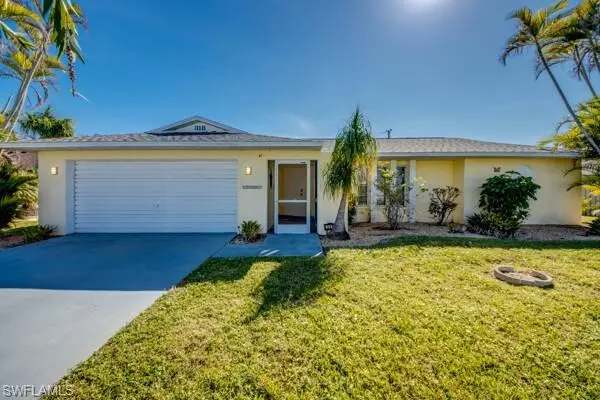 318 SE 33rd TER, Cape Coral, FL 33904