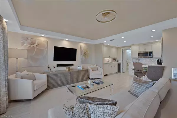 Naples, FL 34103,4200 Belair LN #300