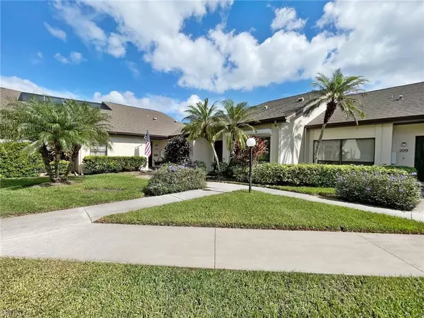 211 Deerwood CIR, Naples, FL 34113