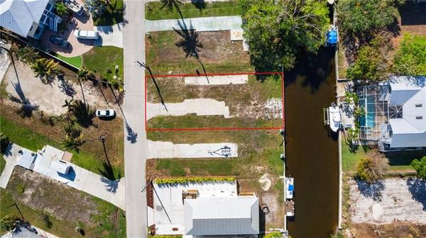 24533 Dolphin ST, Bonita Springs, FL 34134