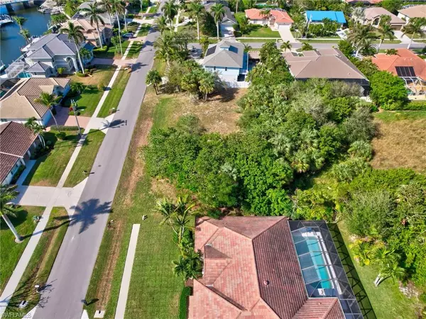 Marco Island, FL 34145,601 Diplomat CT