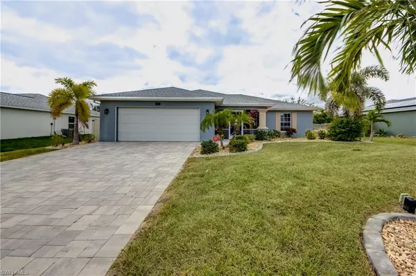 922 NE 12th TER, Cape Coral, FL 33909