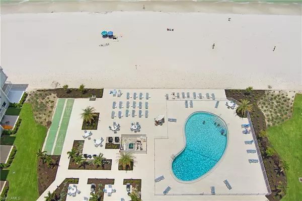 Naples, FL 34103,3443 Gulf Shore BLVD N #704