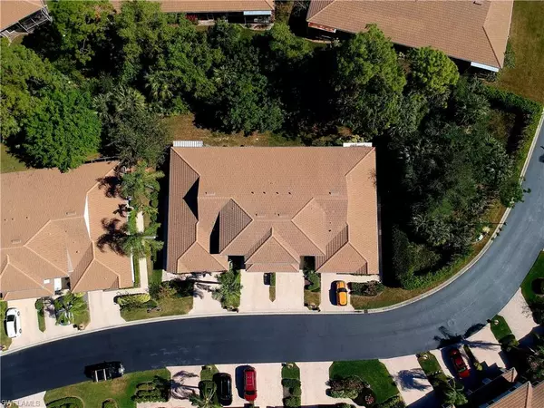 Naples, FL 34104,7660 Meadow Lakes DR #1603
