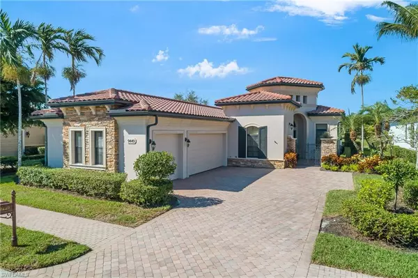 9449 Napoli LN, Naples, FL 34113