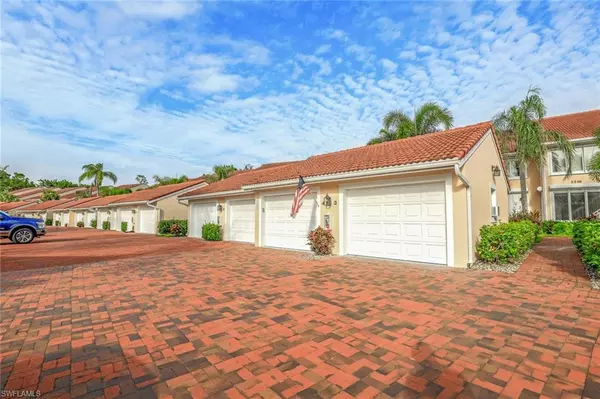 Naples, FL 34112,2395 Hidden Lake DR #4601