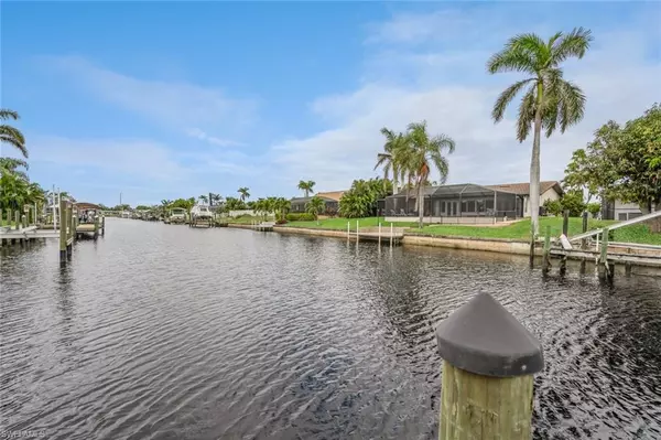 Cape Coral, FL 33904,1729 SE 40th ST