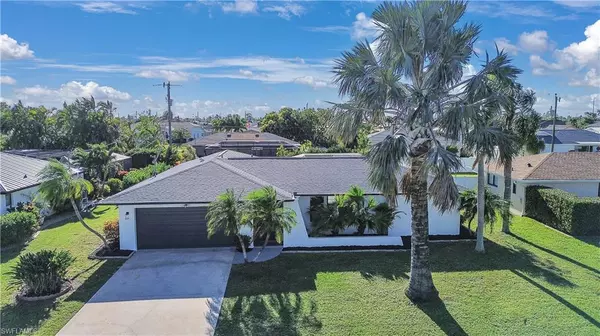 3822 SE 2nd AVE, Cape Coral, FL 33904