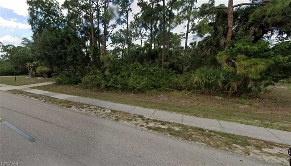 2103 E 6th ST, Lehigh Acres, FL 33936