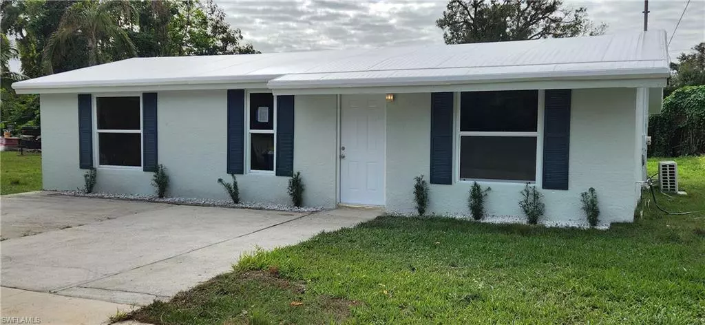 447 Clark ST, North Fort Myers, FL 33903