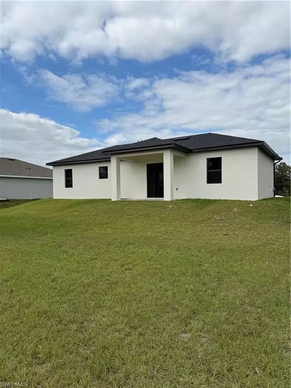 Lehigh Acres, FL 33976,3217 26th ST SW