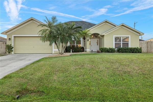 3530 NE 12th CT, Cape Coral, FL 33909