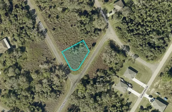 638 Jessie LN, Lehigh Acres, FL 33972