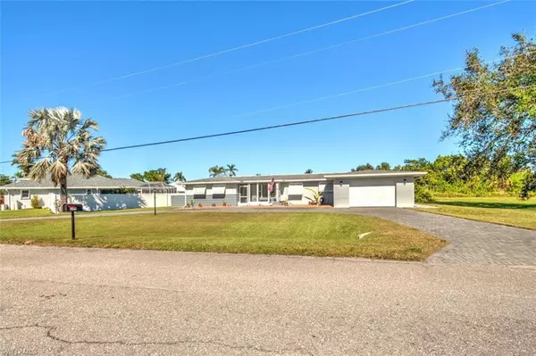 Fort Myers, FL 33905,349 Coral DR