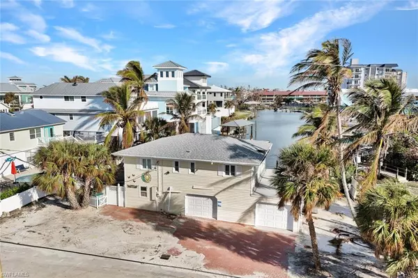 Fort Myers Beach, FL 33931,130 Palermo CIR