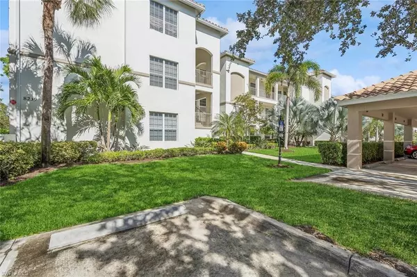 Naples, FL 34120,8239 Parkstone PL #4-202