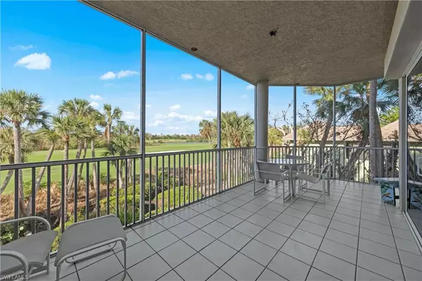 Sanibel, FL 33957,5681 Baltusrol CT #2B