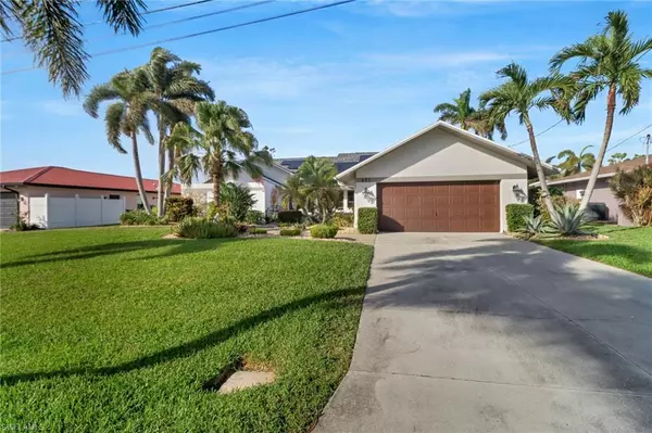 Cape Coral, FL 33904,621 SE 33rd TER