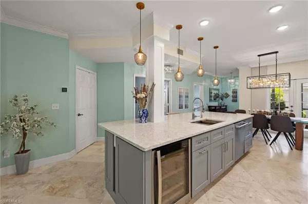 Naples, FL 34108,7087 Barrington CIR #102