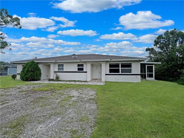 1023 Danforth ST #B, Lehigh Acres, FL 33974