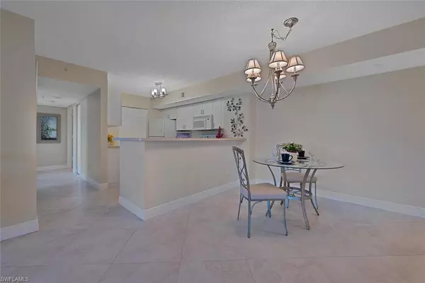 Naples, FL 34112,1830 Florida Club CIR #4102