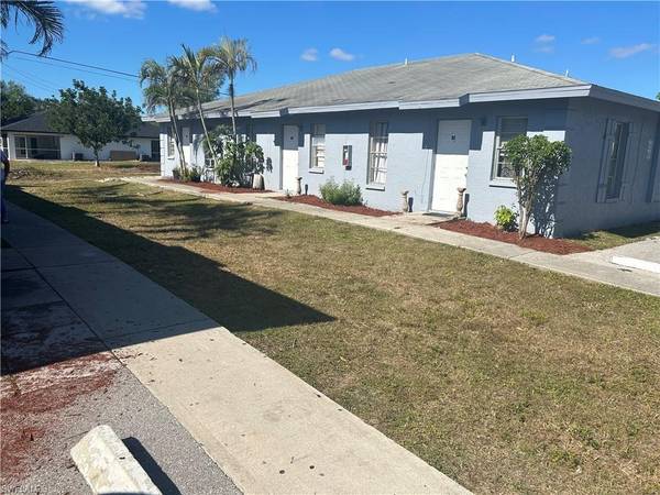 1623 40th TER SW, Naples, FL 34116