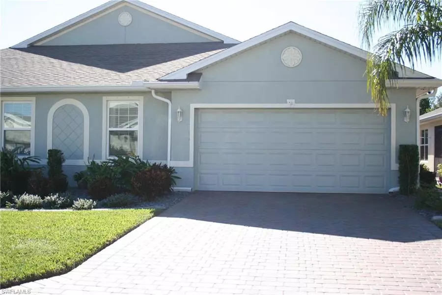 2068 Pigeon Plum WAY, North Fort Myers, FL 33917