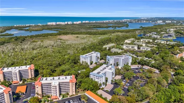 Naples, FL 34110,270 Naples Cove DR #3203