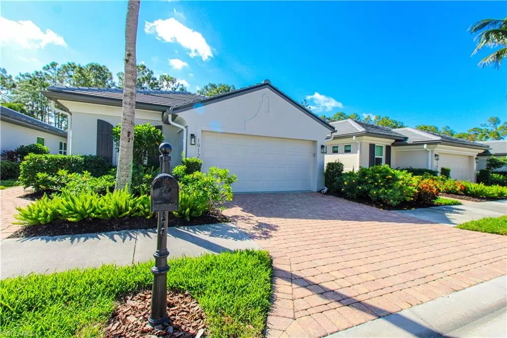 Naples, FL 34119,1912 Tarpon Bay DR N