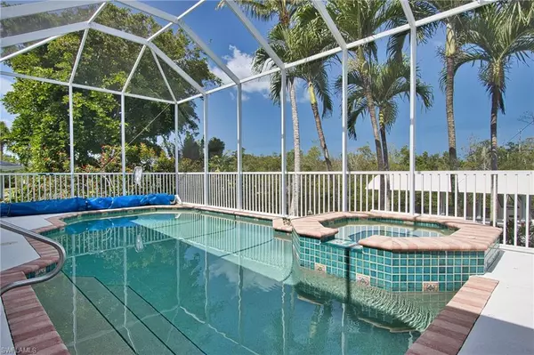 Naples, FL 34104,1521 Gordon River LN