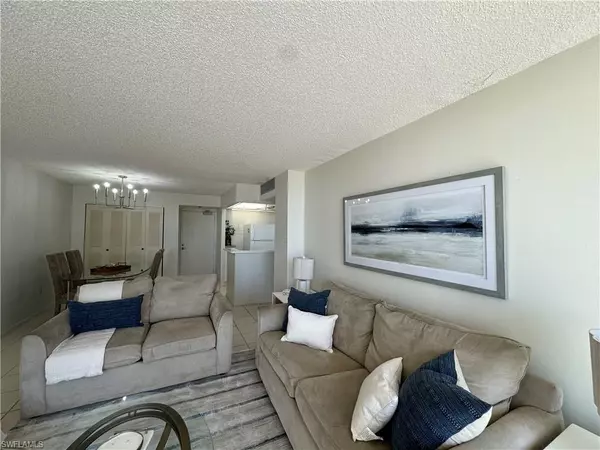 Marco Island, FL 34145,380 SEAVIEW CT #1109