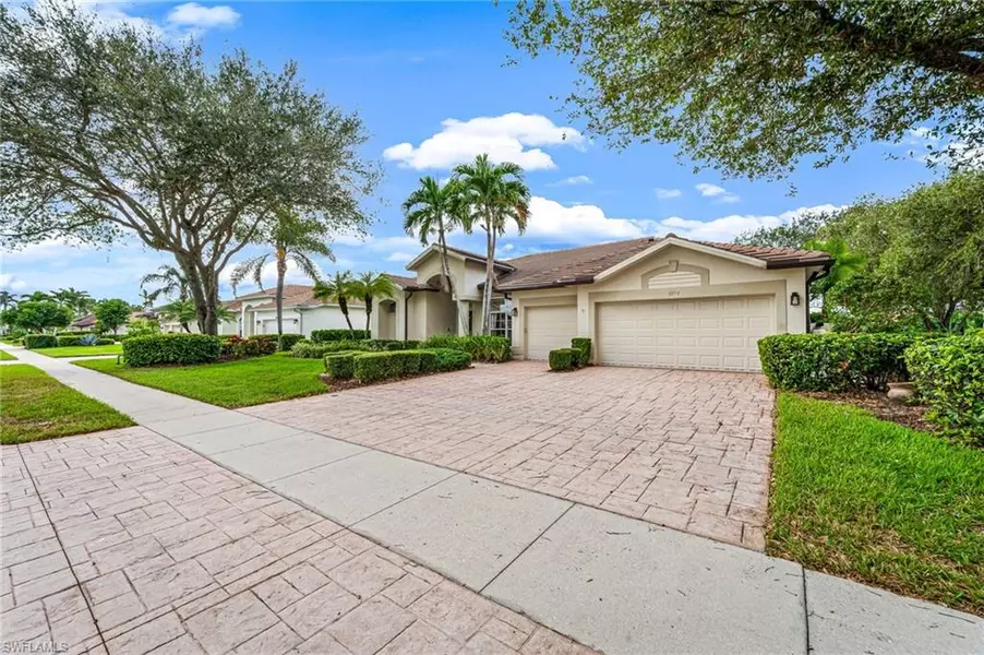 8894 Lely Island CIR, Naples, FL 34113