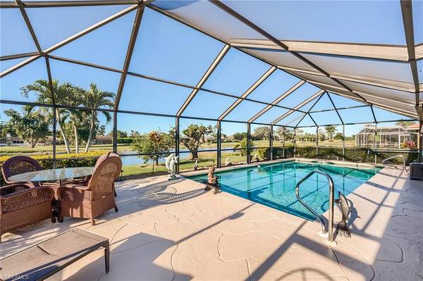 250 Torrey Pines PT, Naples, FL 34113