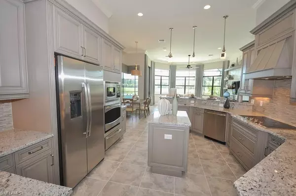 Naples, FL 34120,12186 Wicklow LN