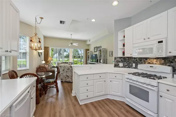 Naples, FL 34114,3053 Aviamar CIR #101