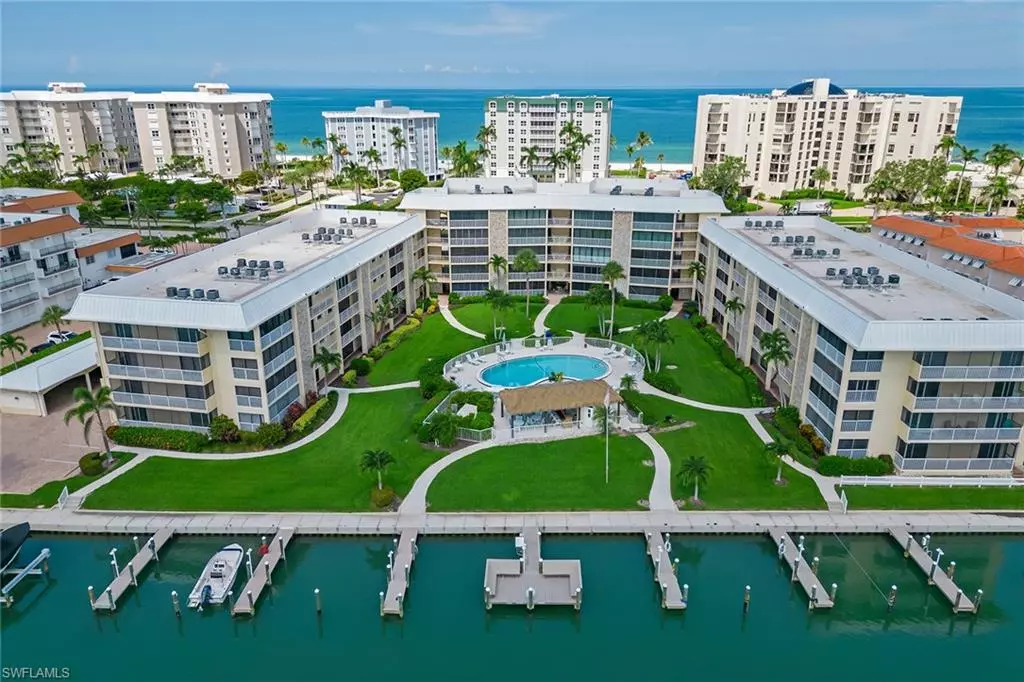 Naples, FL 34103,3000 Gulf Shore BLVD N #214