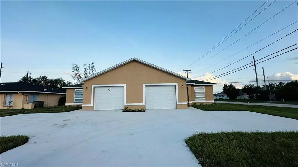 1825 SW Santa Barbara PL, Cape Coral, FL 33991