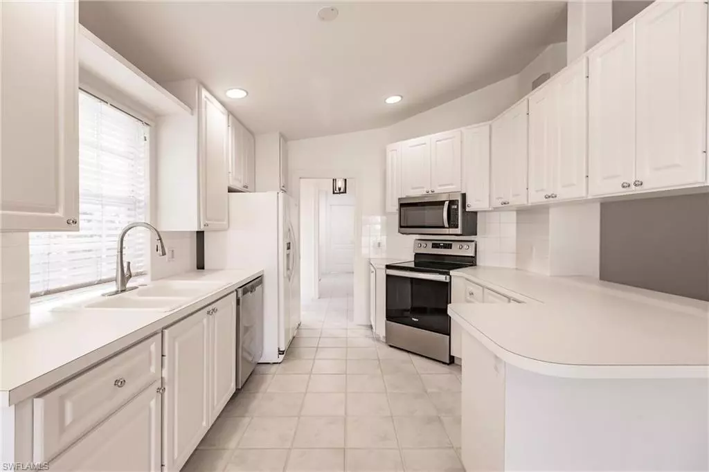 Naples, FL 34109,4747 San Carlo CT