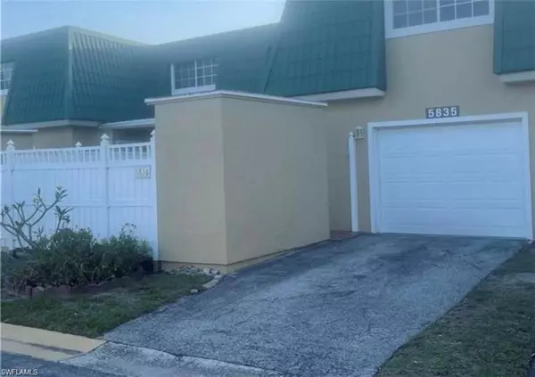 Fort Myers, FL 33919,5854 Whiting CT