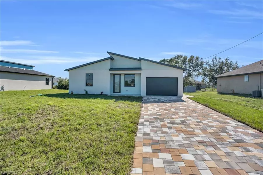 2707 17th ST SW, Lehigh Acres, FL 33976