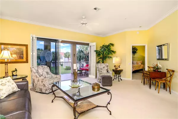 Naples, FL 34108,1000 L Ambiance CIR #201