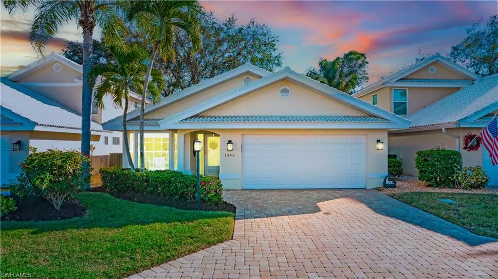 Naples, FL 34110,1562 Weybridge CIR #31