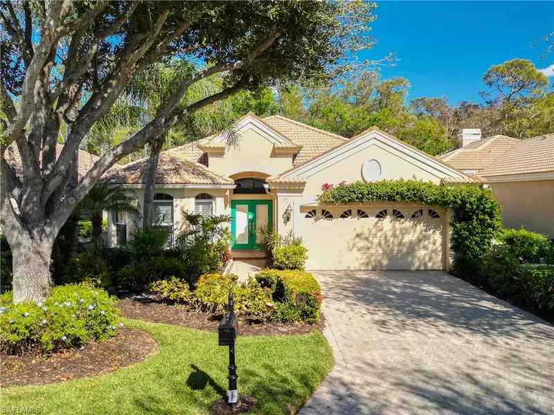 9190 Troon Lakes DR, Naples, FL 34109