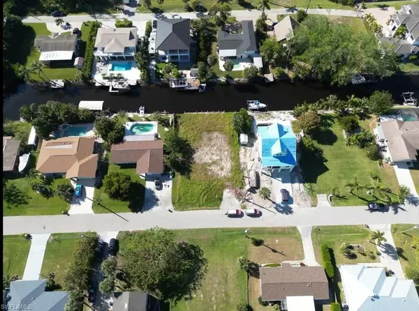 Bonita Springs, FL 34135,27281 Buccaneer DR