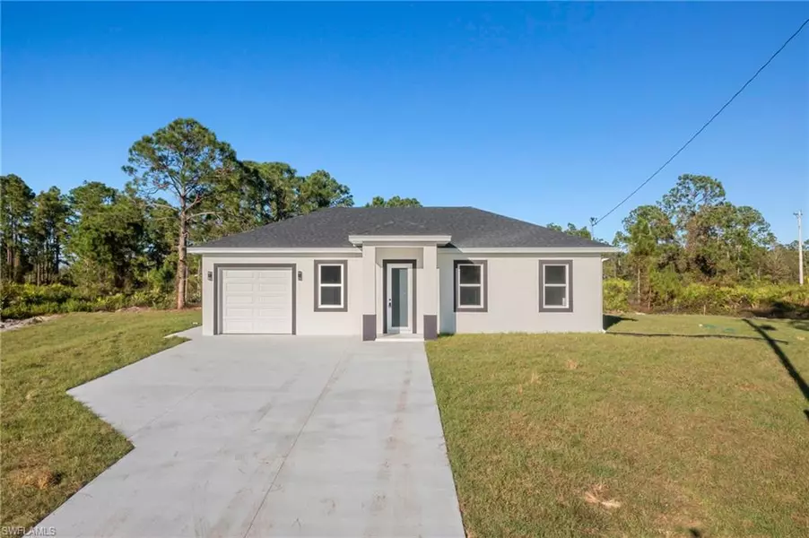 905 Wabasso CT, Lehigh Acres, FL 33974