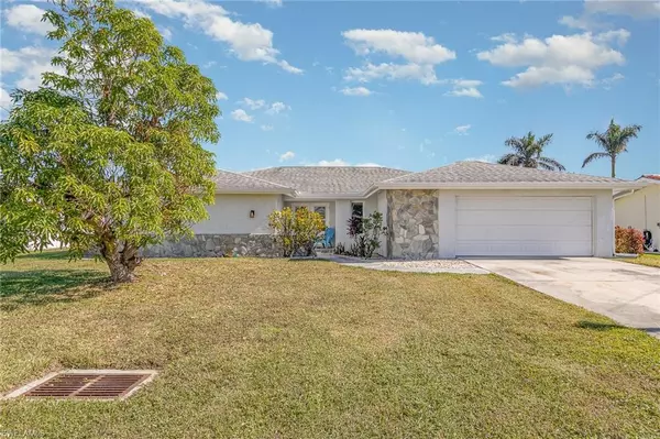 5355 Del Monte CT, Cape Coral, FL 33904