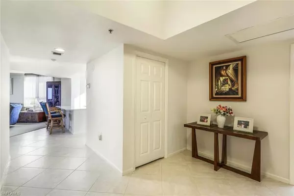 Naples, FL 34108,6001 Pelican Bay BLVD #1506