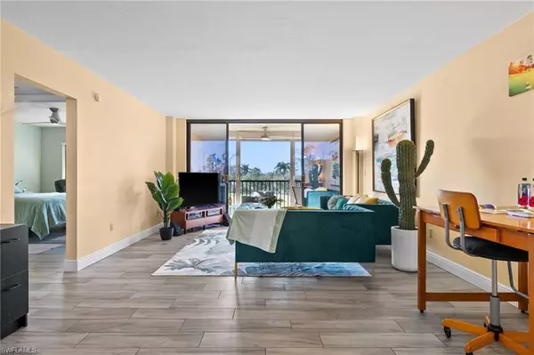 Naples, FL 34113,413 Augusta BLVD #302