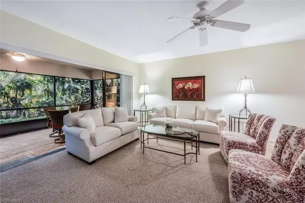 Naples, FL 34112,1814 Kings Lake BLVD #102